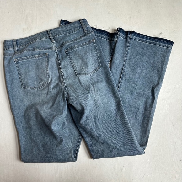 Francescas Harper Heritage High Rise Flare Jeans - Picture 6 of 6